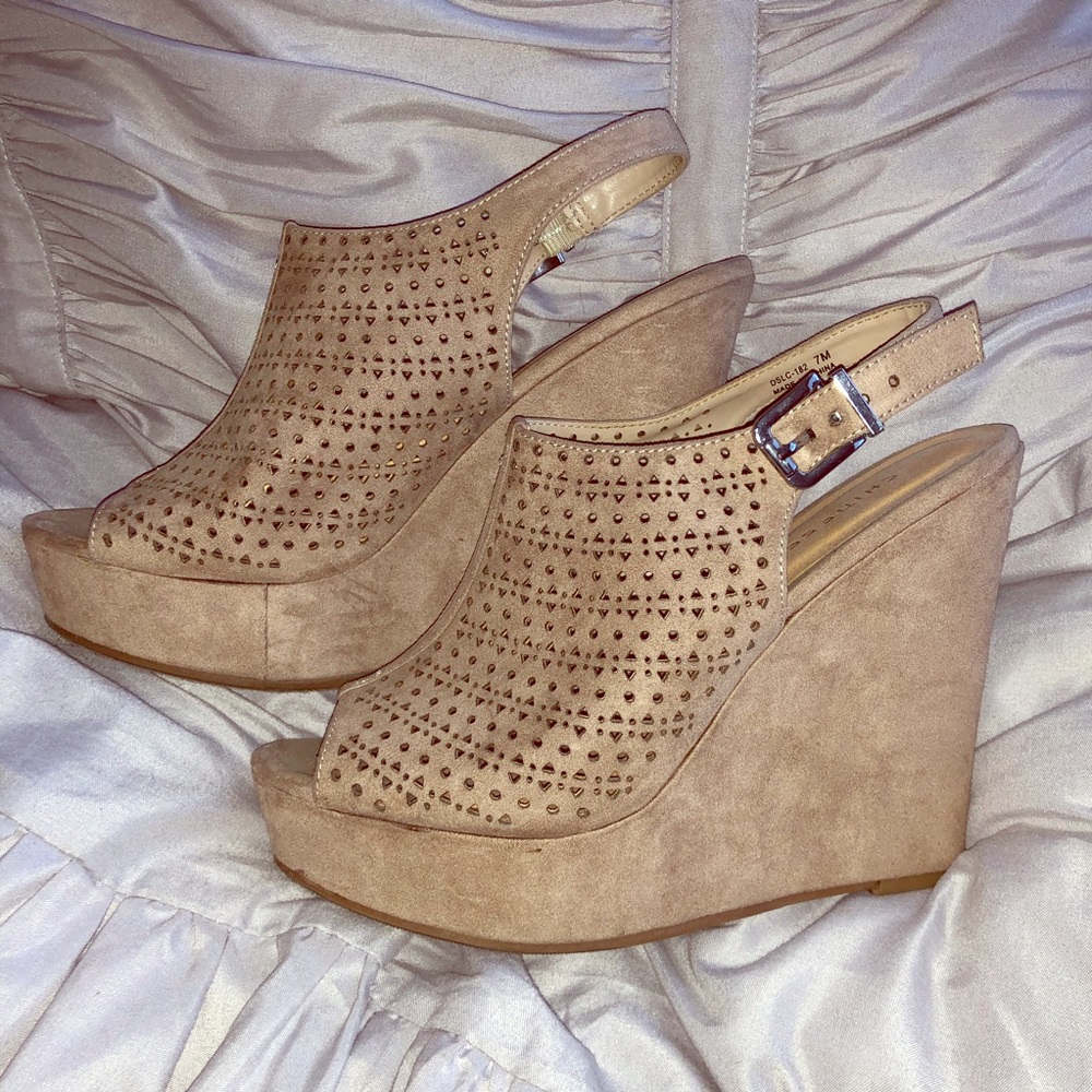 Chinese Laundry laser cut nude wedges